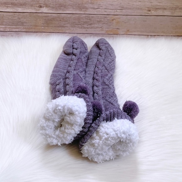 UGG Pom Pom Fleece Lined Cozy Socks - Picture 4 of 4